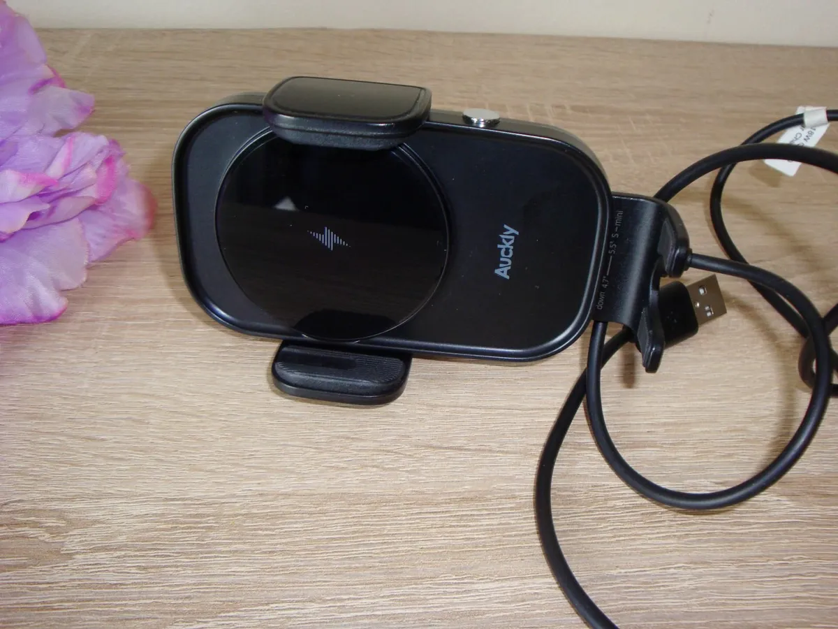 Auckly CW15 Car Phone Holder Wireless Charger - Image 3