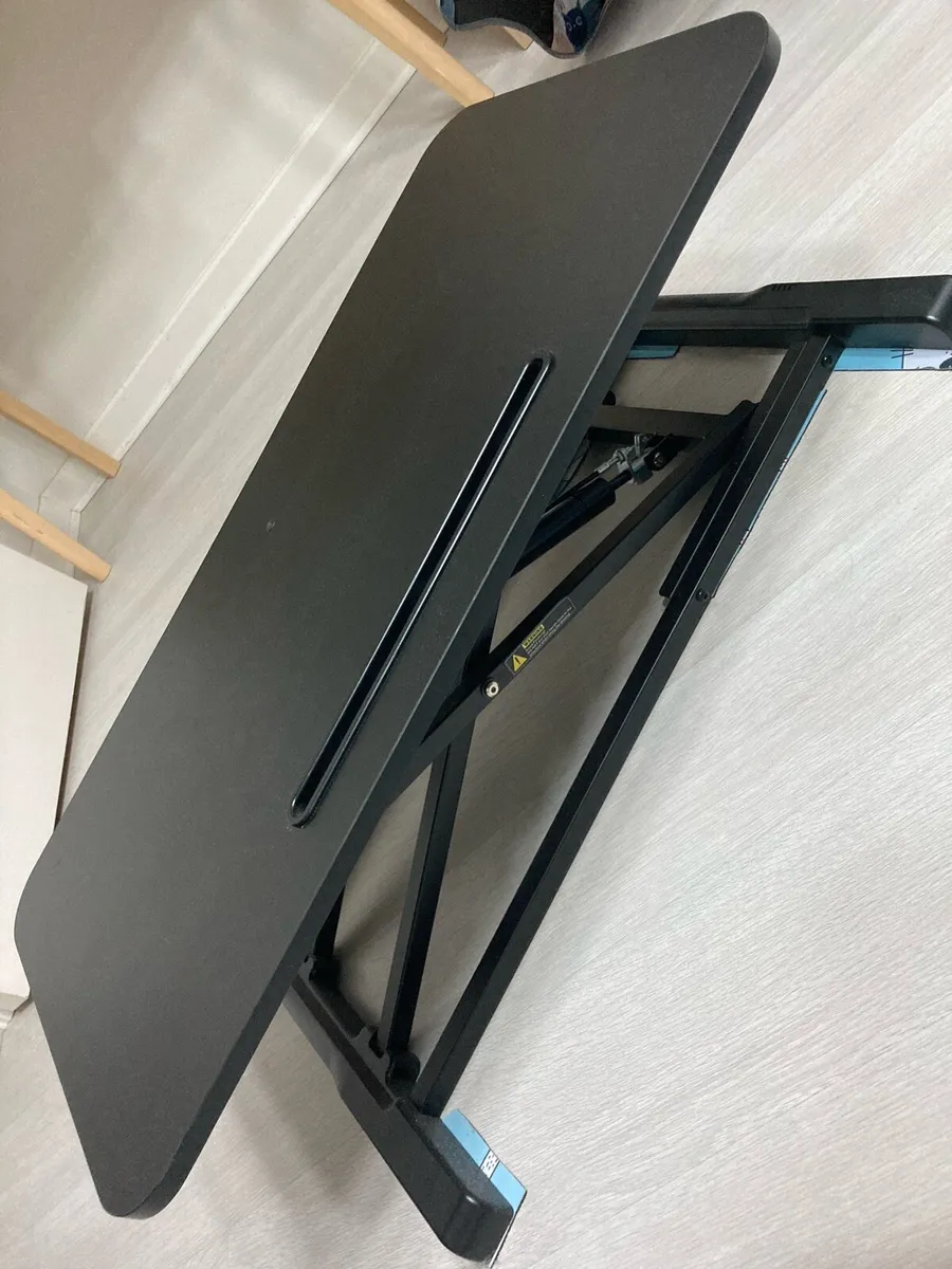 Sit-stand converter desk - Image 4