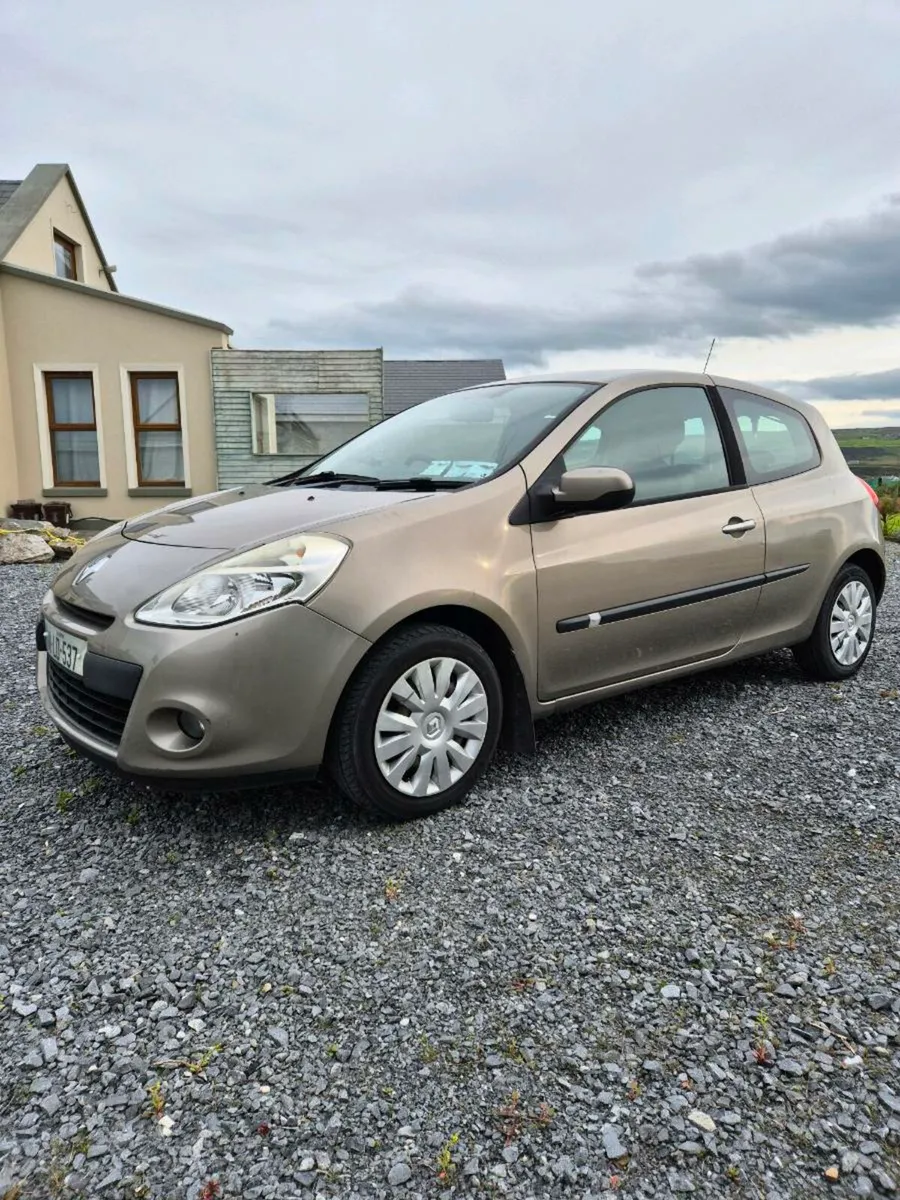 Renault Clio 1.2 Royale 3dr - Image 2