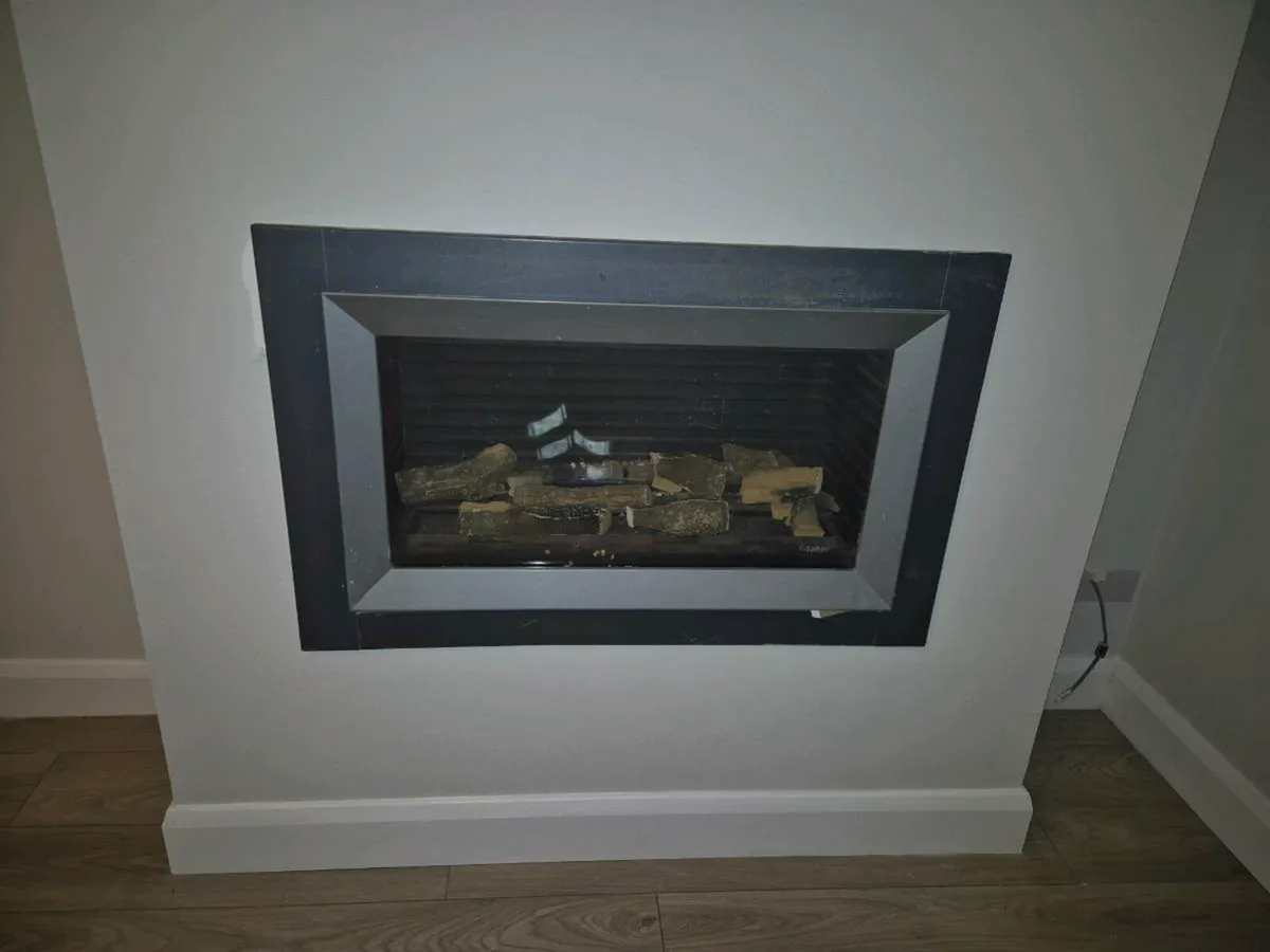 Gas Stove - Image 1