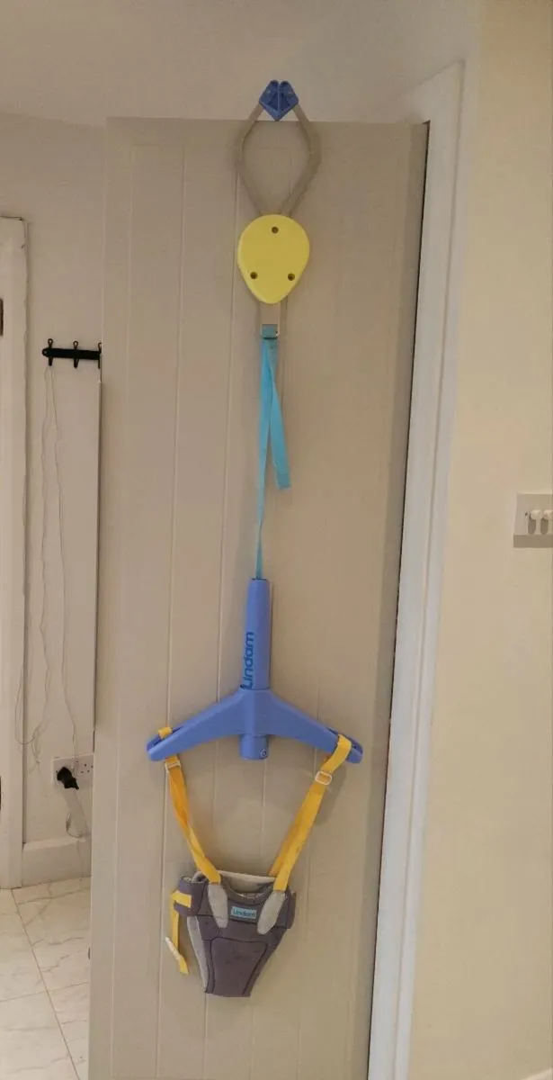 Over door baby bouncer /swing - Image 1