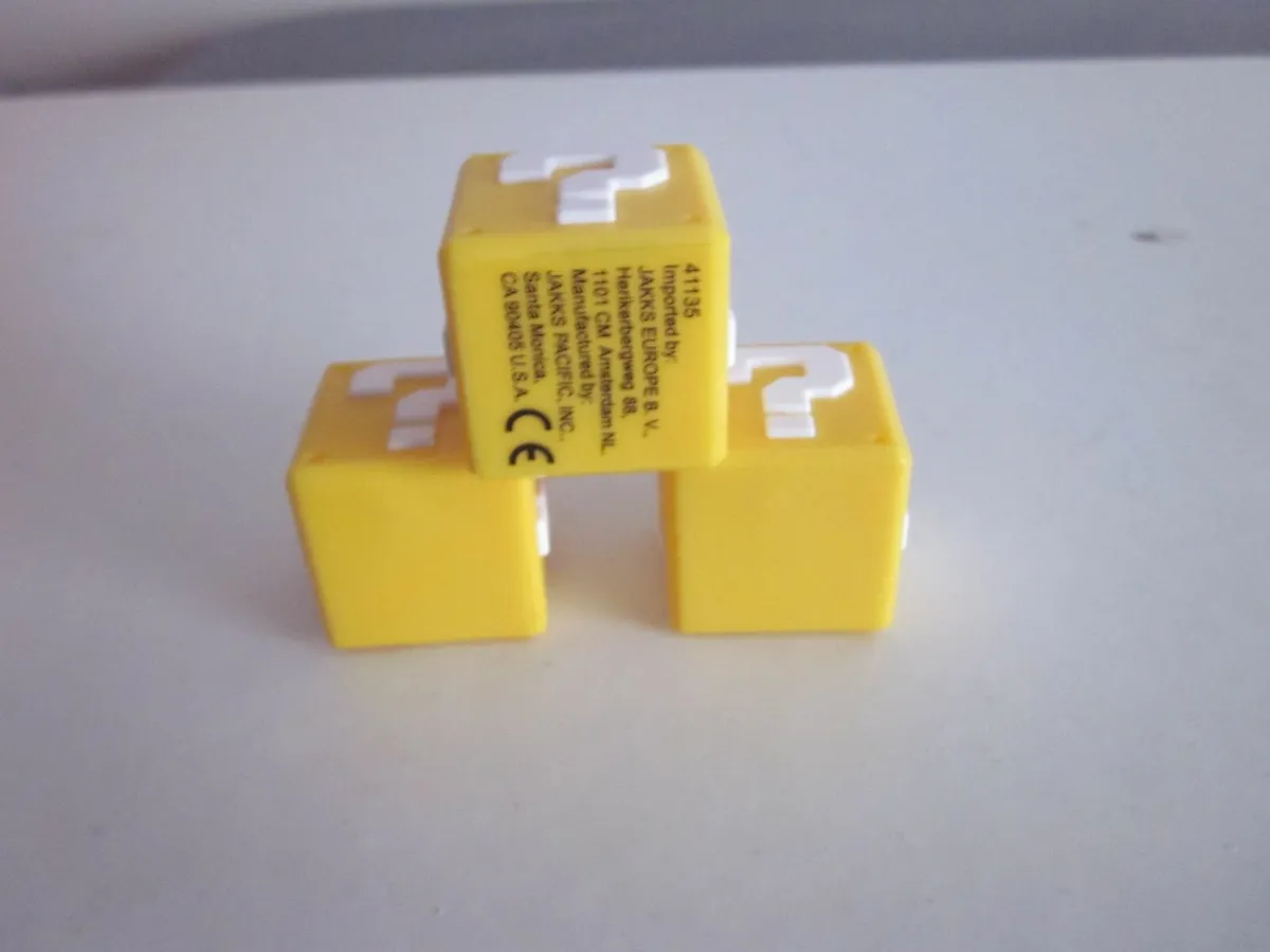 Super Mario Three  Movie Mini Figures 3cm - Image 3