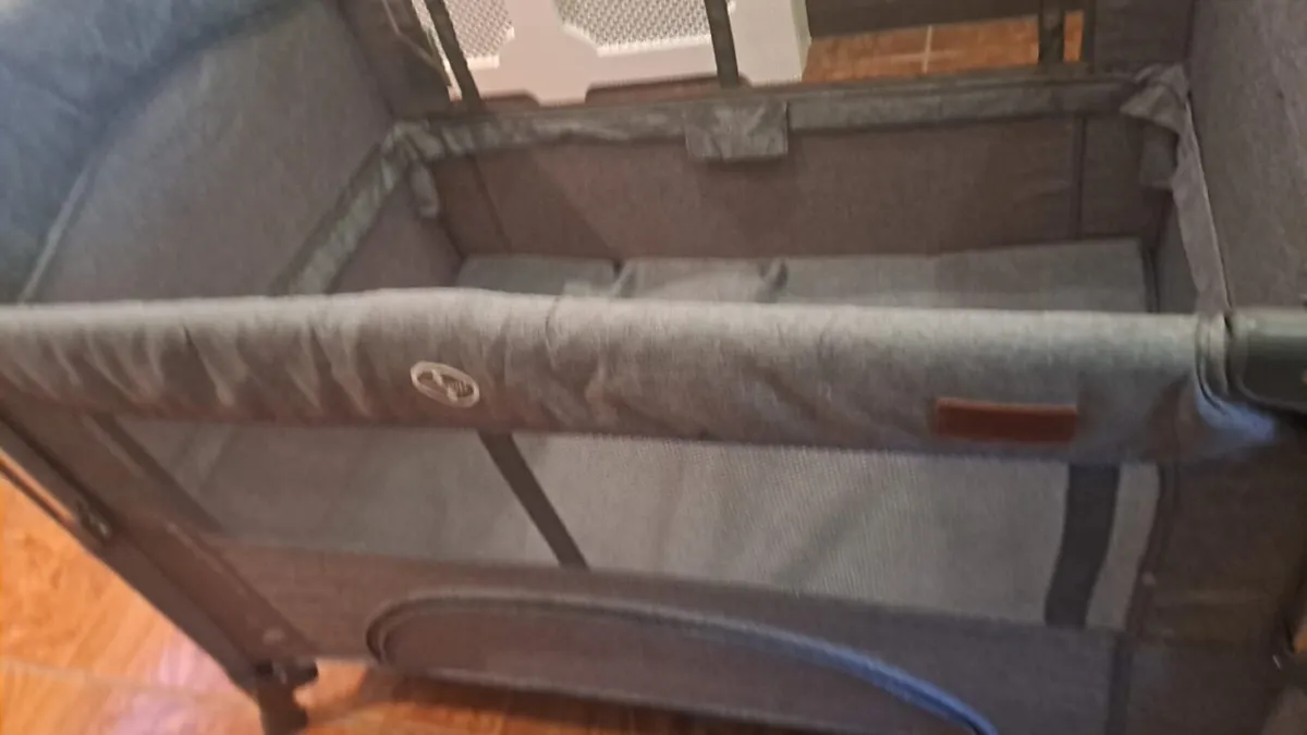Baby Elegance Travel Cot - Image 4