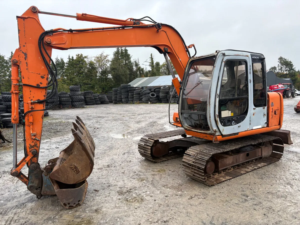 Hitachi 60dash 5 - Image 1