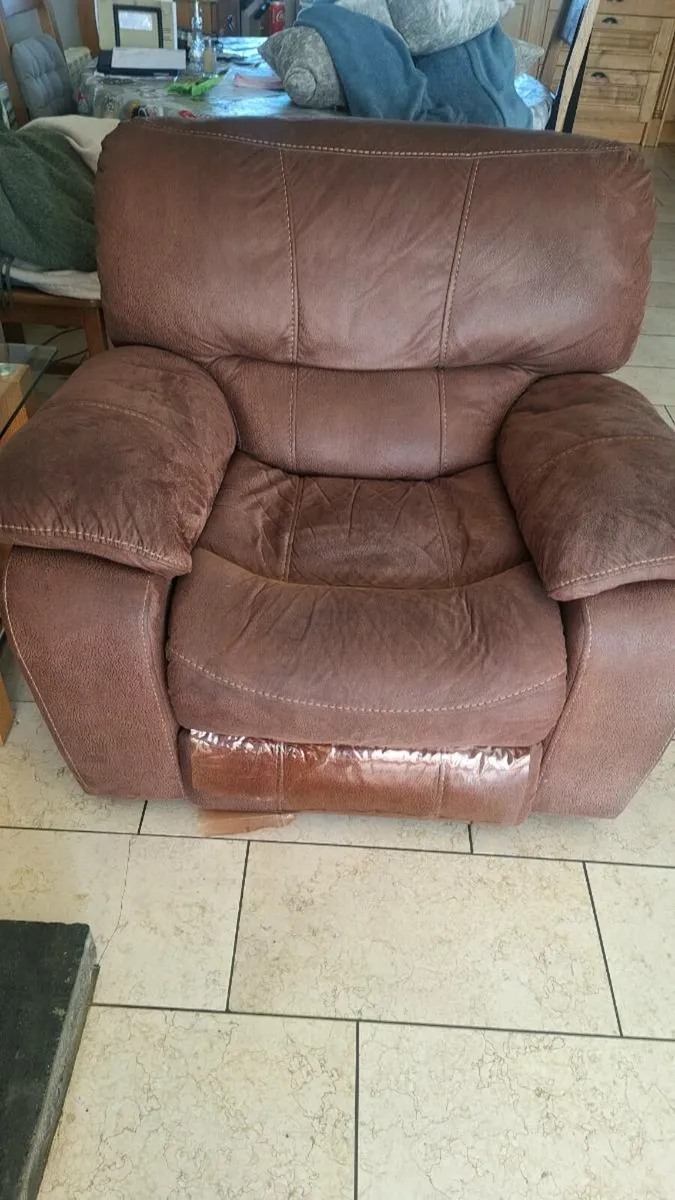 Reclining couch and chair - Image 1