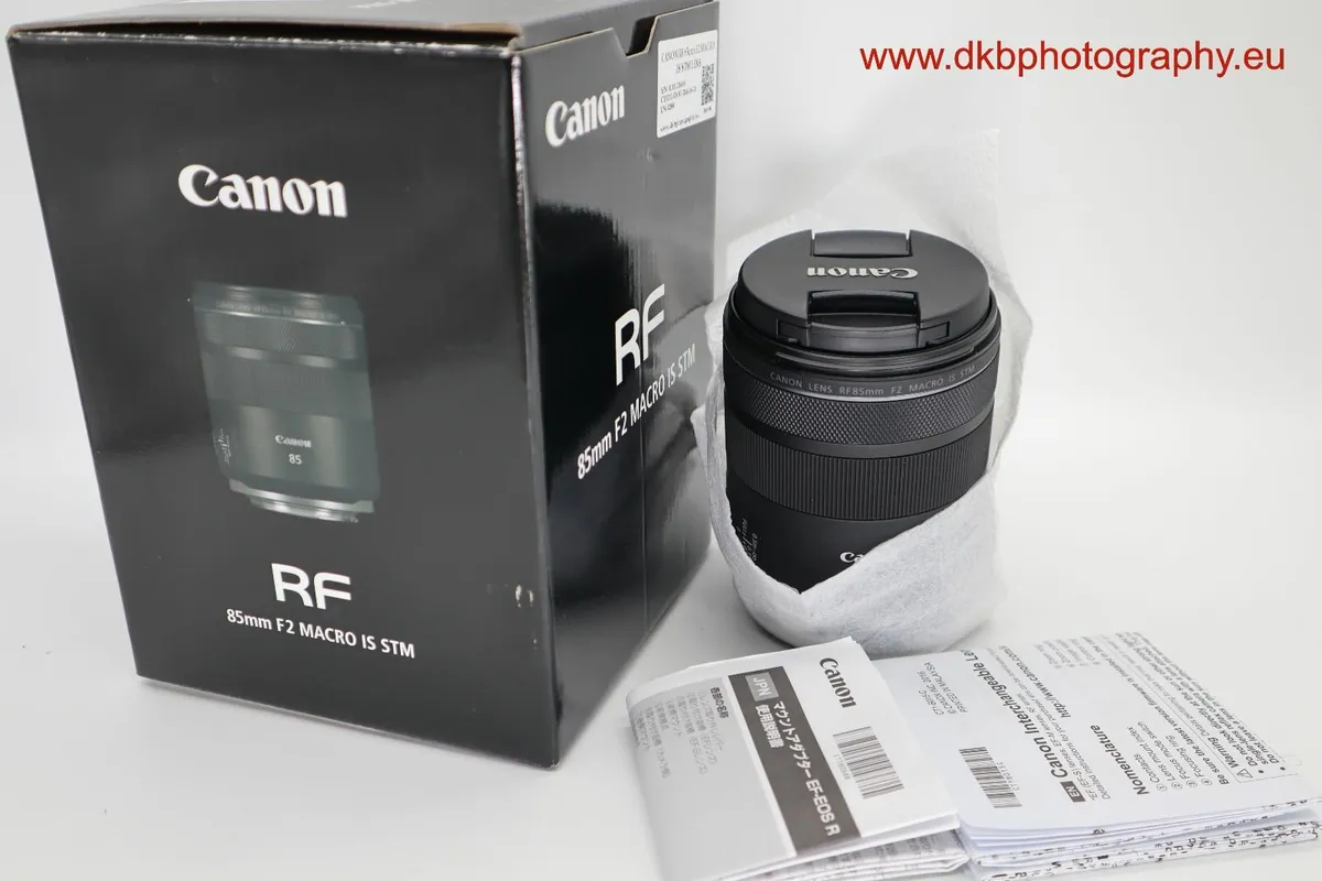 CANON RF 85mm F2 MACRO IS STM LENS (Like NEW)#0299 - Image 1