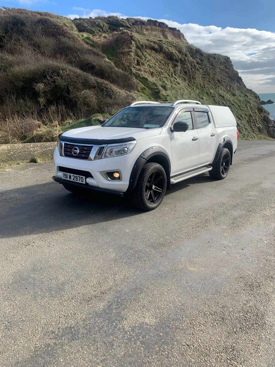 Navara pick up black edition - Image 1