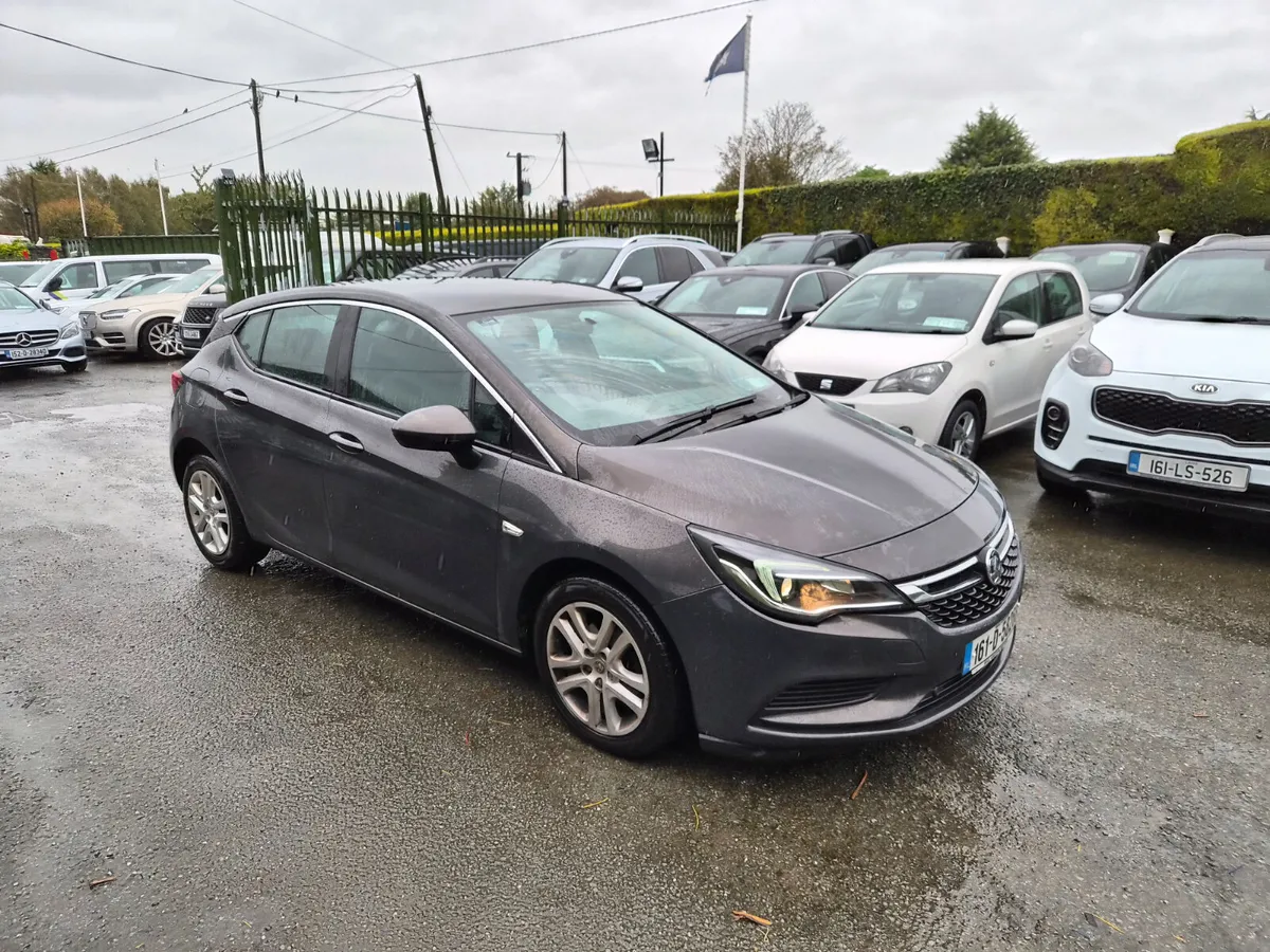 Vauxhall Astra 2016 TECH LINE Diesel - Image 1