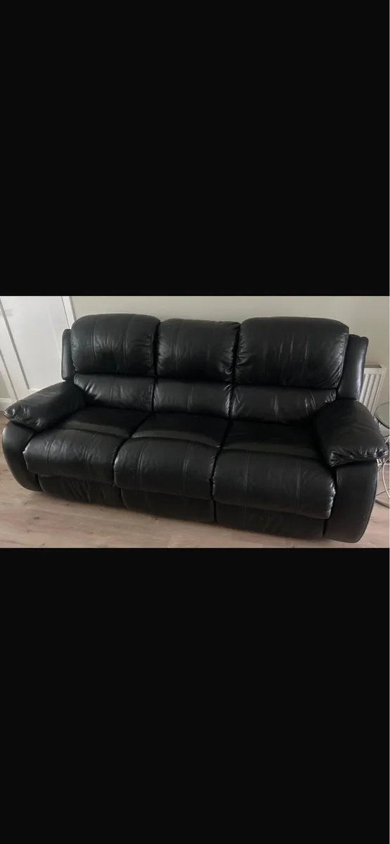 3 seater Leather Sofa - Image 1