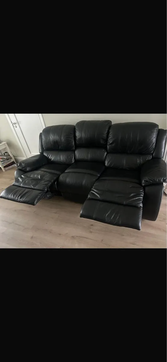 3 seater Leather Sofa - Image 4