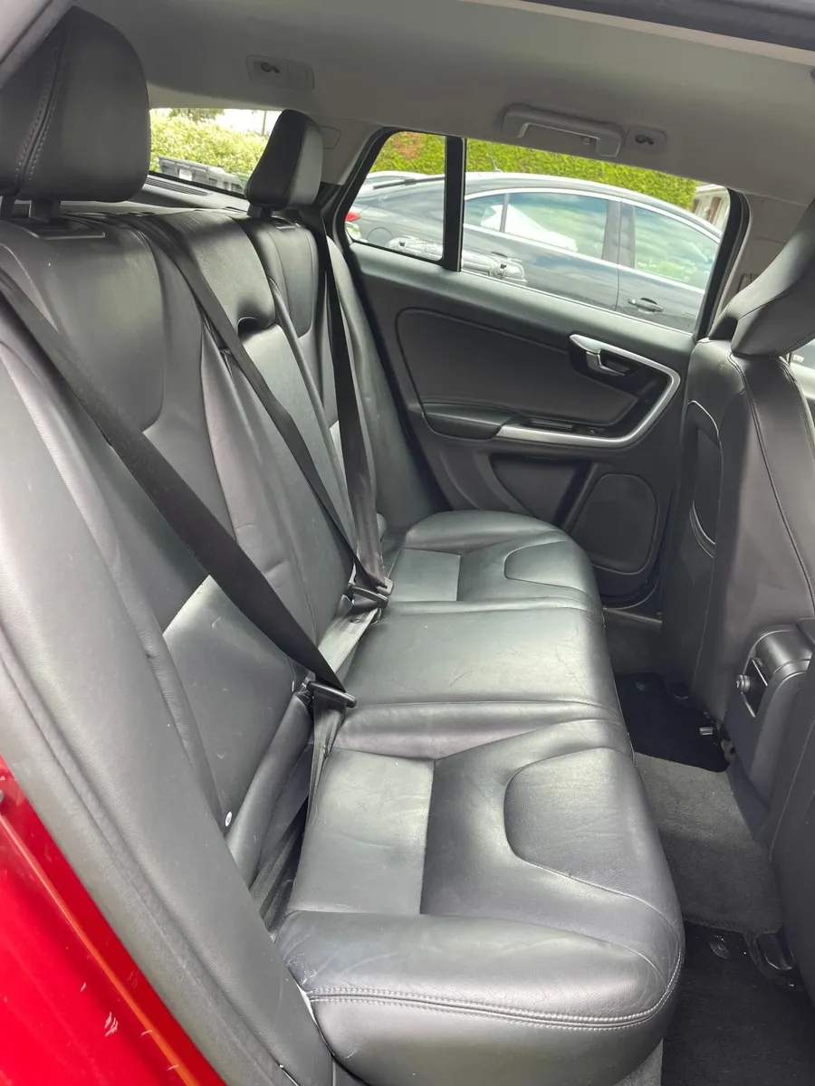 Volvo V60 2016 - Image 3