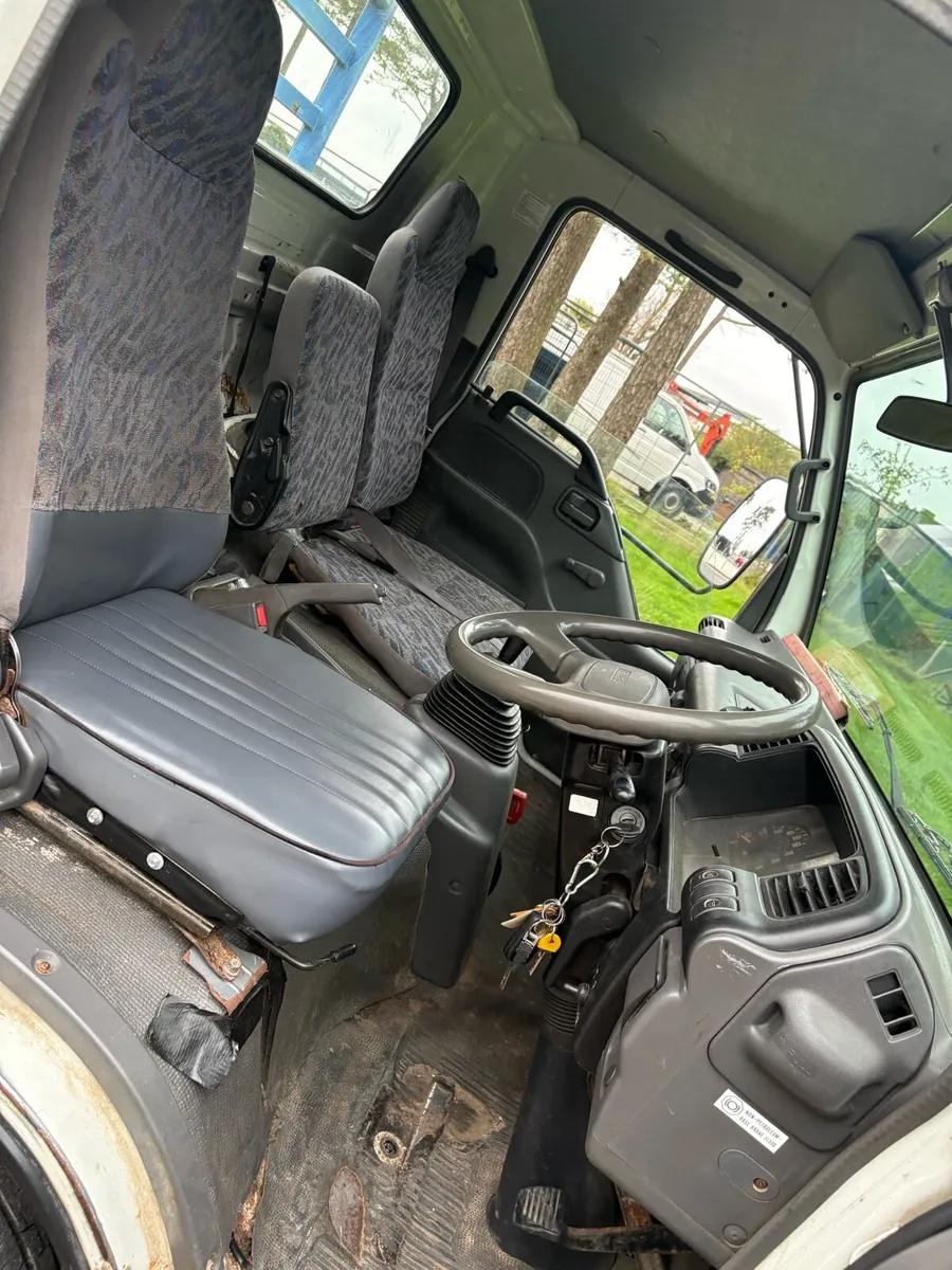 Isuzu Npr77 - Image 1