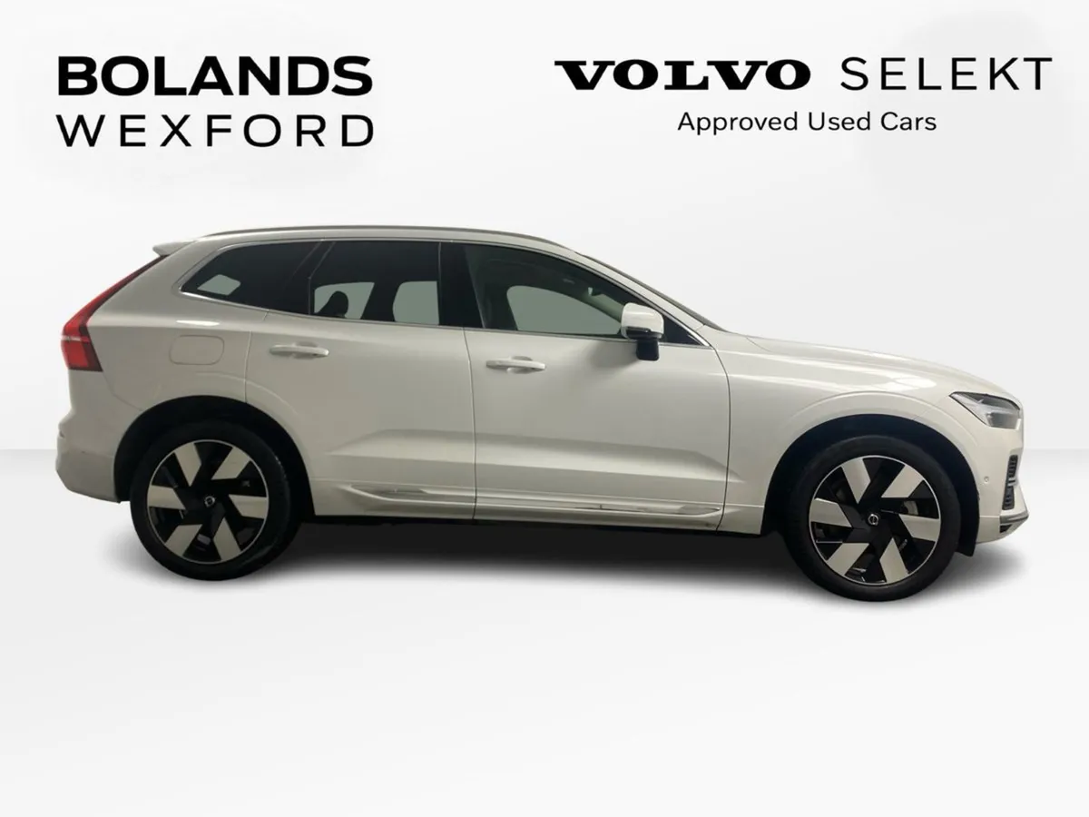 Volvo XC60 White Volvo Xc60 Plug-in Hybrid - Image 4