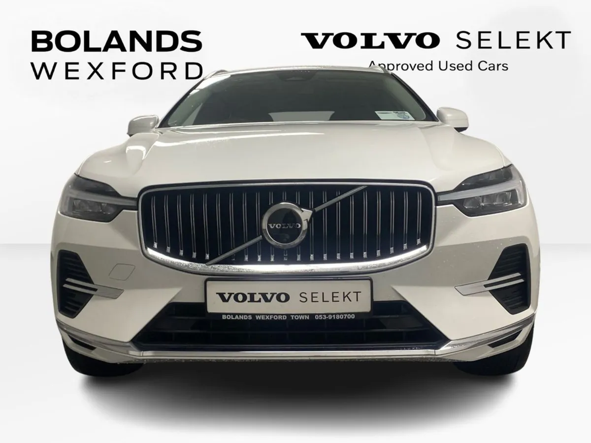 Volvo XC60 White Volvo Xc60 Plug-in Hybrid - Image 3
