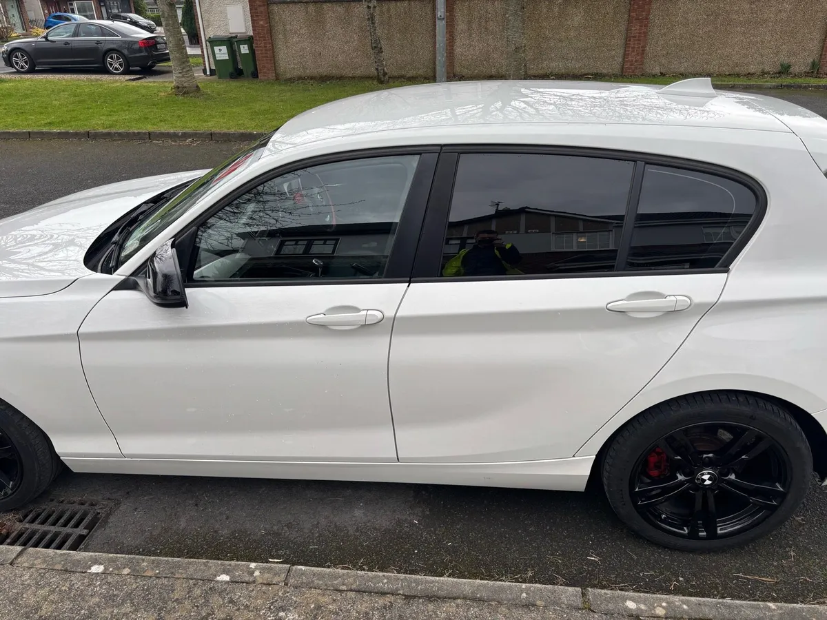 BMW 116d 2.0 2014 - Image 3