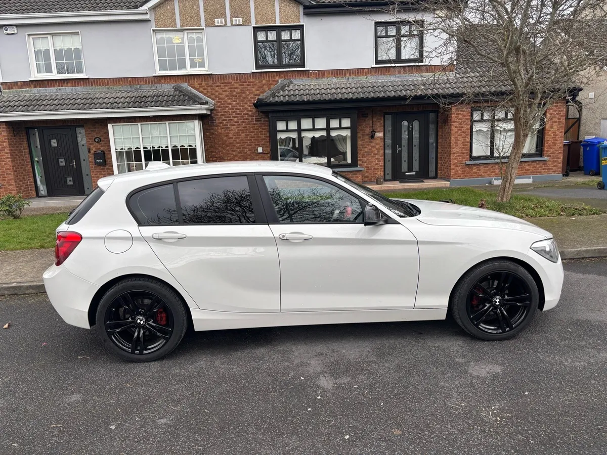 BMW 116d 2.0 2014 - Image 4