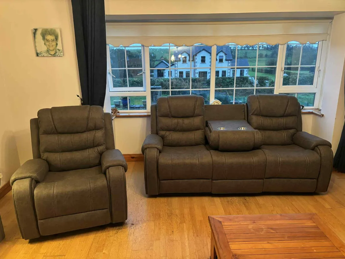 New 3+2+1 Maddison Grey Fabric Recliner Sofa - Image 2