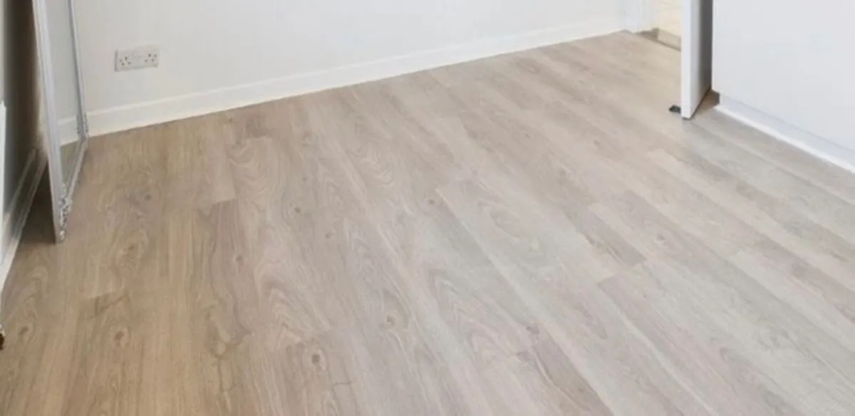 Laminate flooring - Image 2