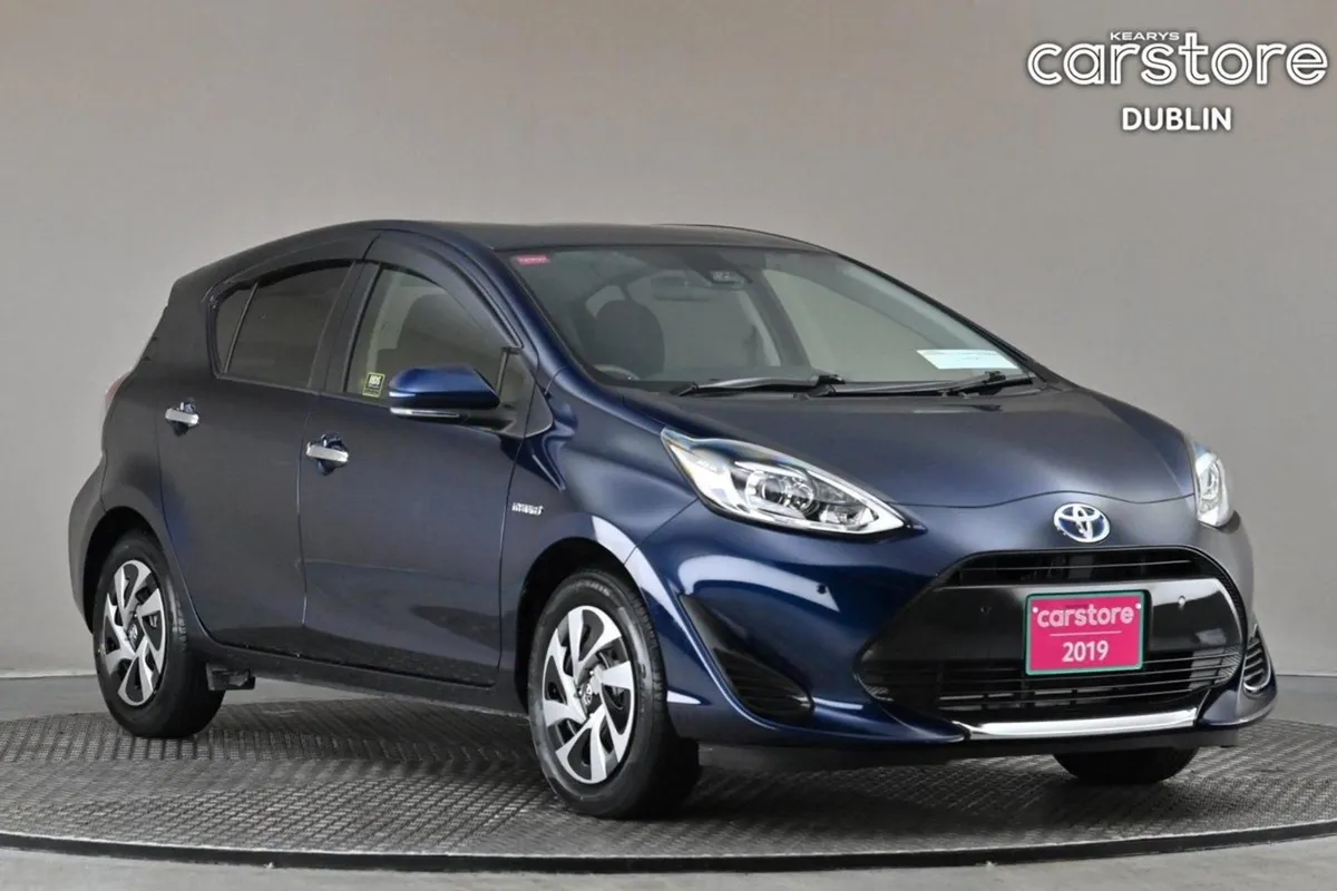 Toyota Aqua 1.5 Vvt-i Hybrid  reverse Cam park Se - Image 1
