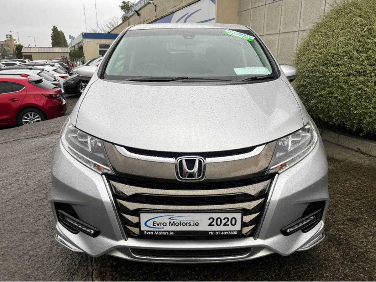 Honda Odyssey 8 SEATER ABSOLUTE AUTOMATIC HYBRID 2 - Image 2