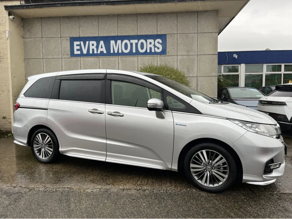 Honda Odyssey 8 SEATER ABSOLUTE AUTOMATIC HYBRID 2 - Image 3