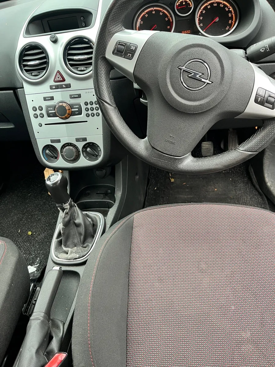 Opel corsa - Image 4