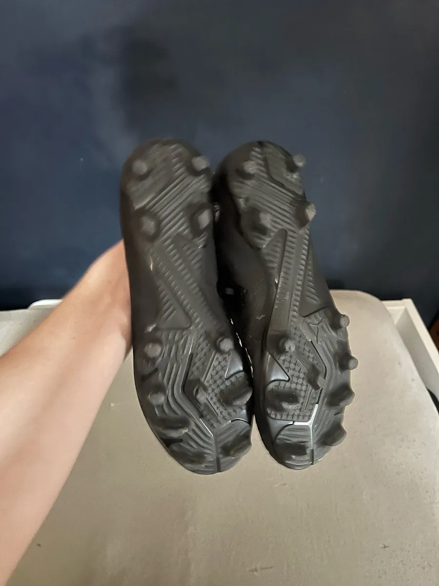 Puma football boots - Image 2
