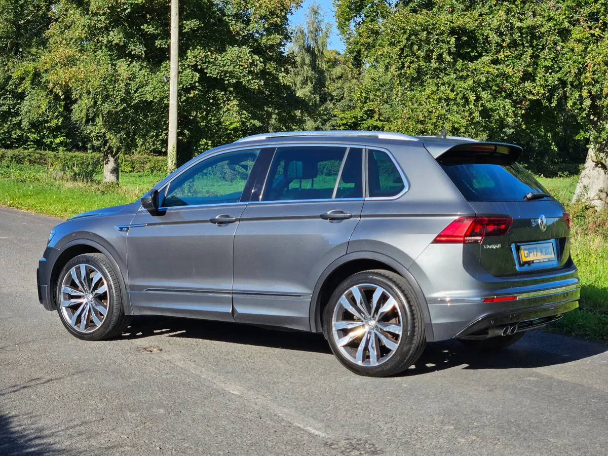 Volkswagen Tiguan 4MOTION - Image 2