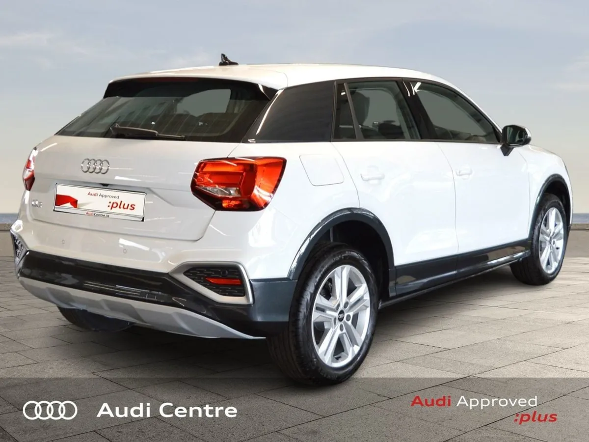 Audi Q2 35 Tfsi 150HP S-tronic SE Price New was 4 - Image 4