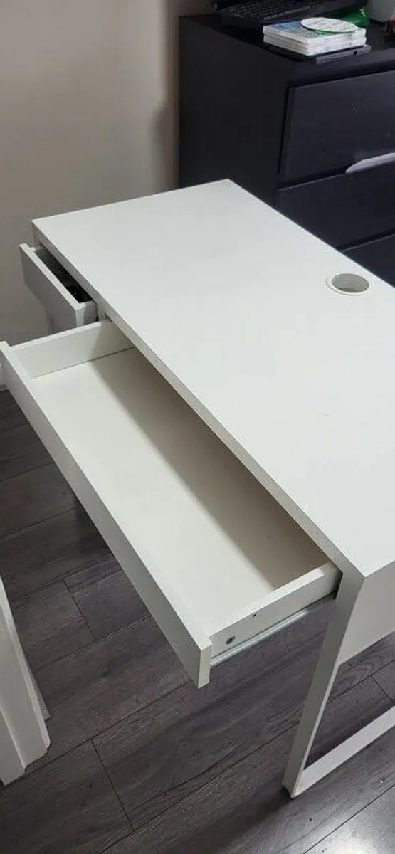 computer table - Image 3