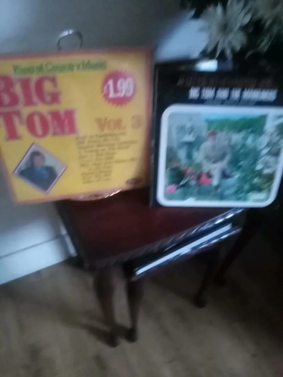 Records - Image 4