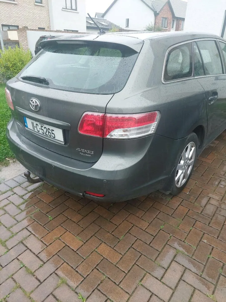 2011 Toyota Avenis - Image 3