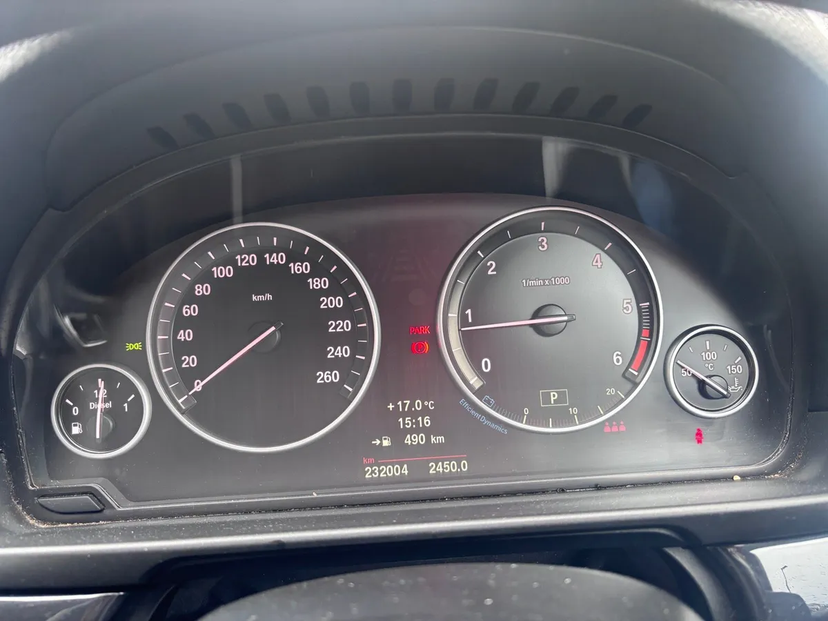 BMW 520d se - Image 2