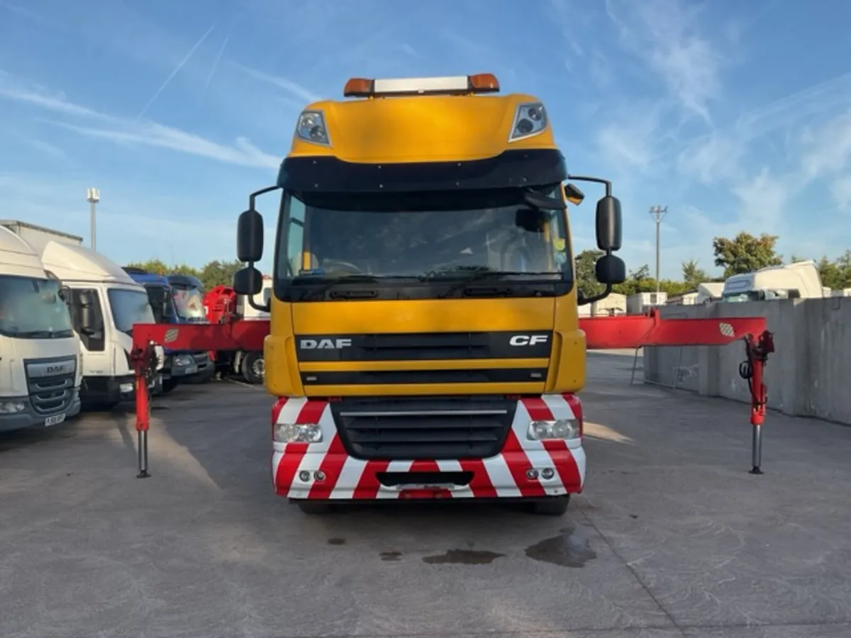 2014 DAF CF340 8x2 Cheesewedge Beavertail - Image 2