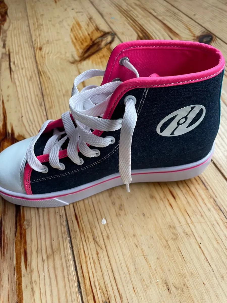 Heelys - Image 2