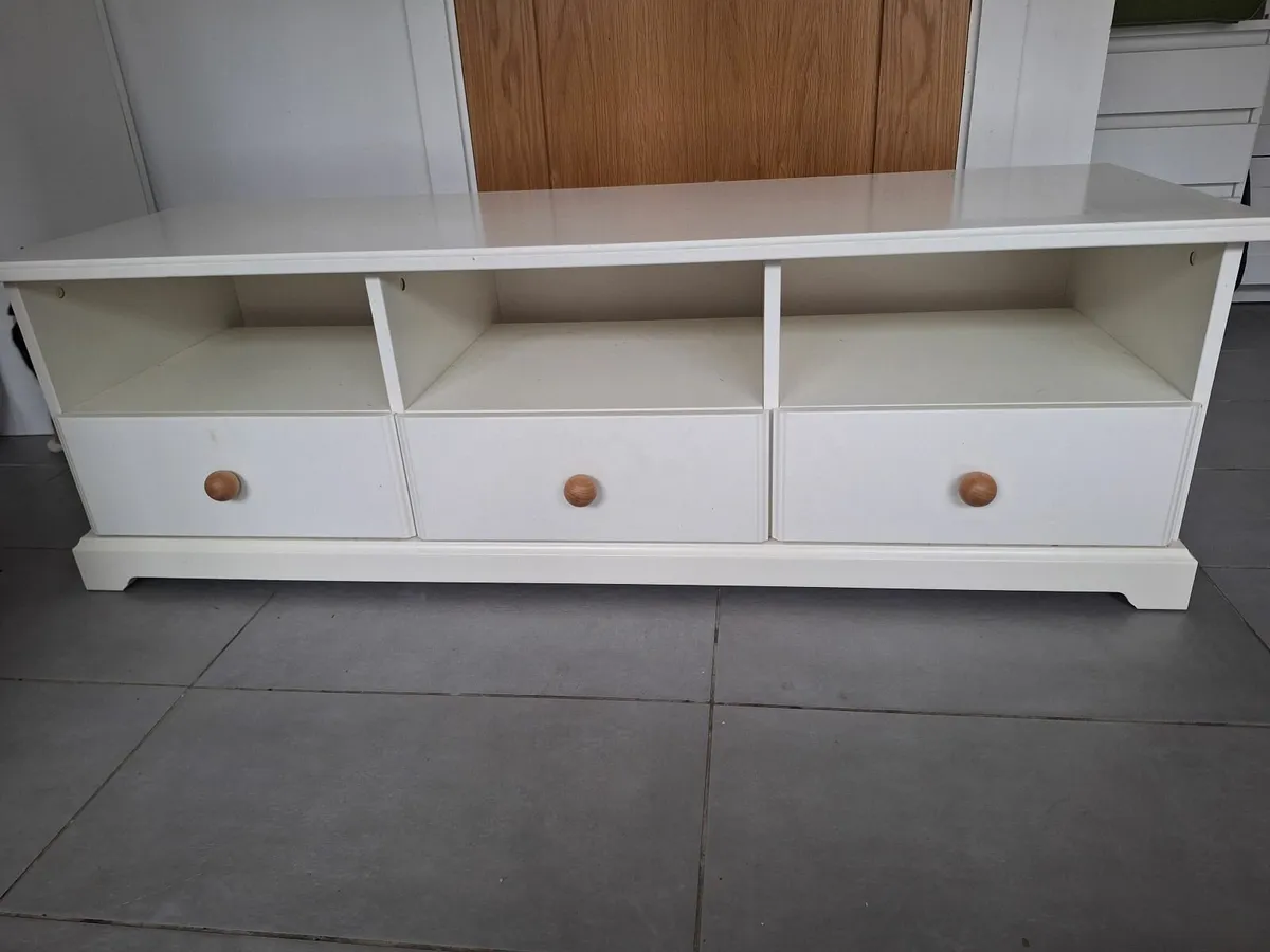 Tv bench - Image 1
