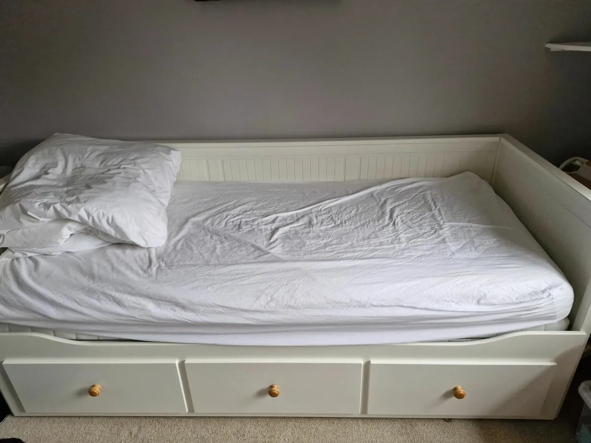 Day Bed