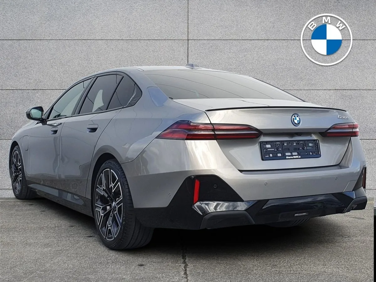 BMW 5 Series 530e M Sport Pro - Image 3