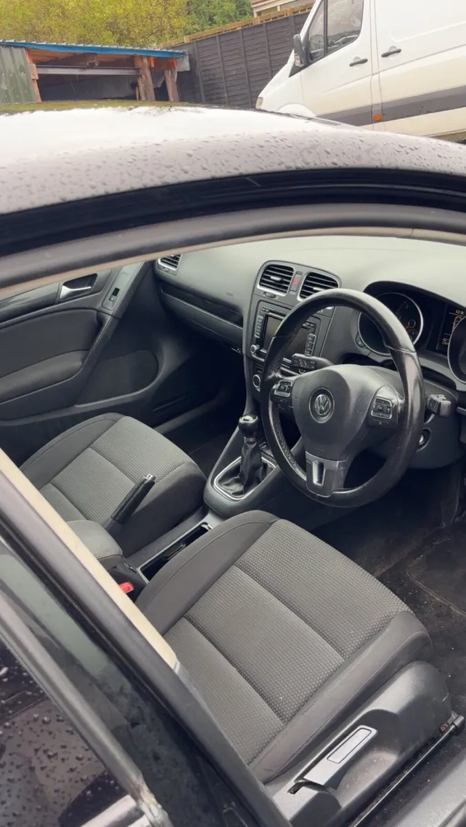 Volkswagen Golf - Image 2