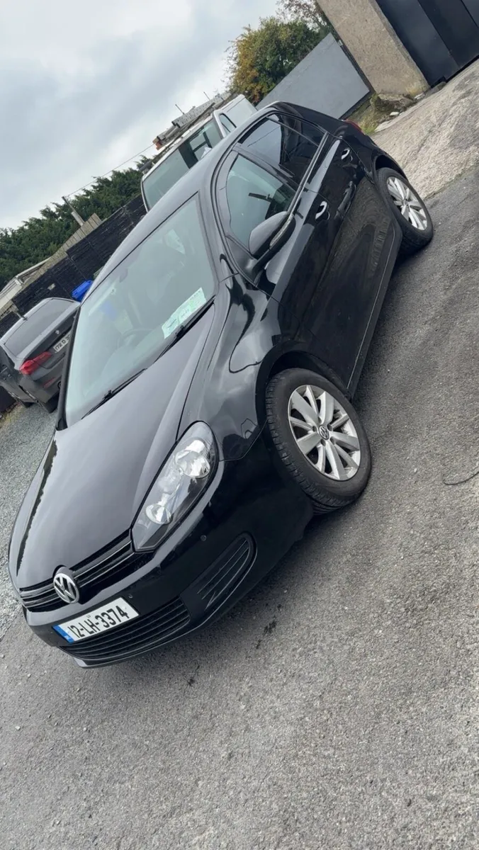 Volkswagen Golf - Image 4
