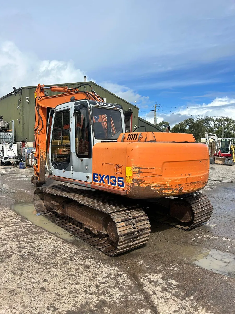 Fiat Hitachi EX135 Year 1988 - Image 1