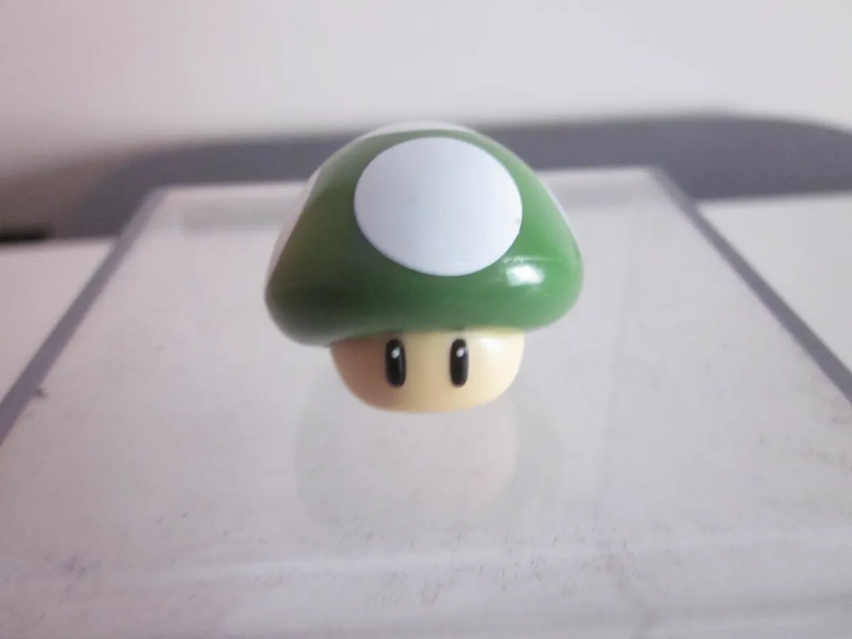 Super Mario Green Mushroom  Nintendo Figure - Image 1