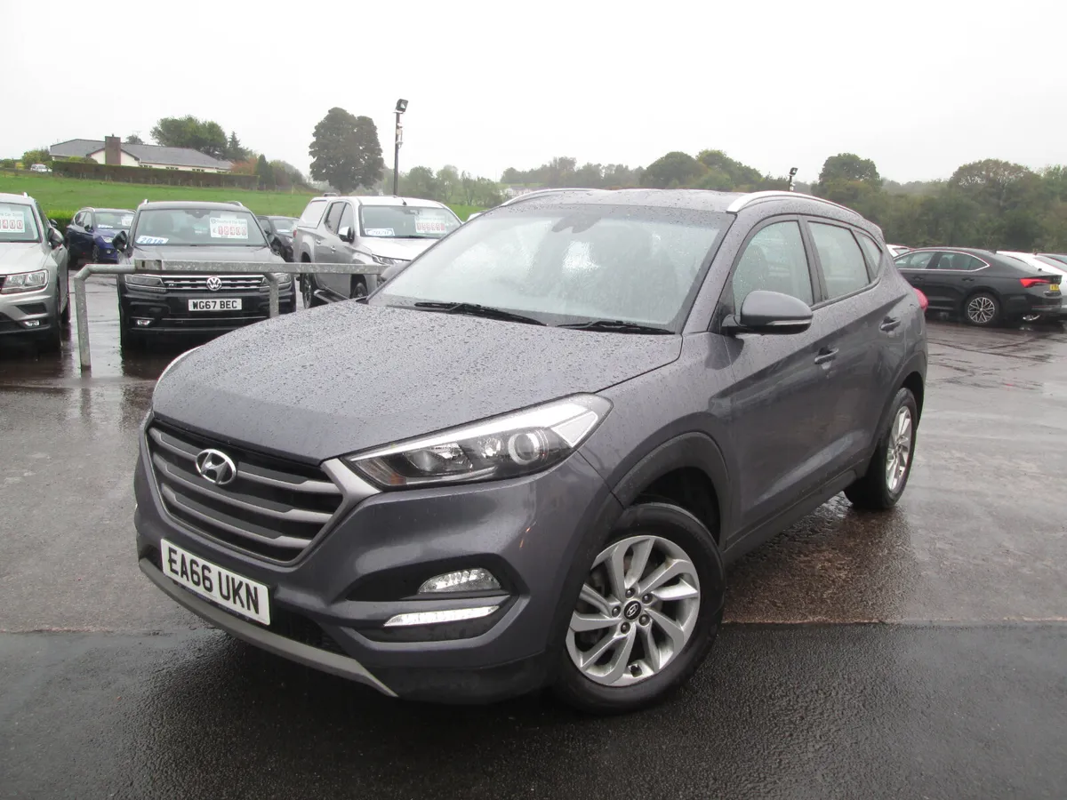2016  HYUNDAI  TUCSON  1.7  CRDI  SE  NAV  5DR - Image 2