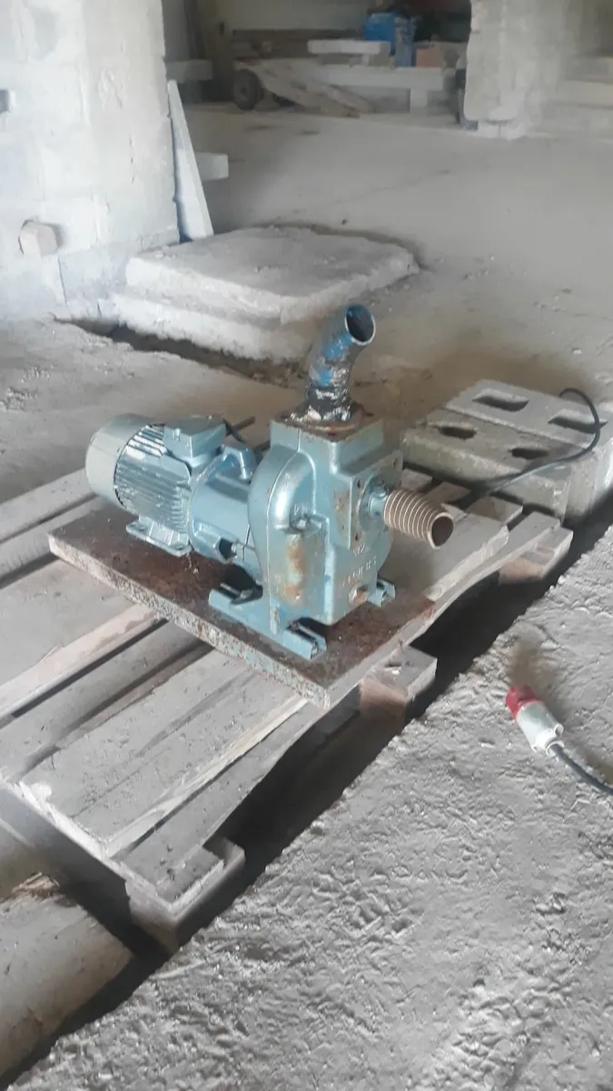 Water Pump - Image 3