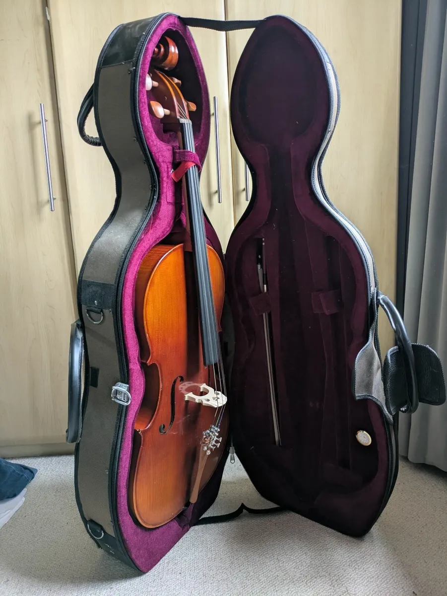 Archer cello - half size - Image 1