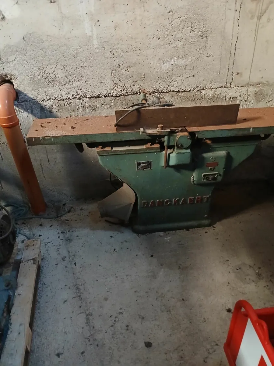 Working Carpentry Machinery - Image 1