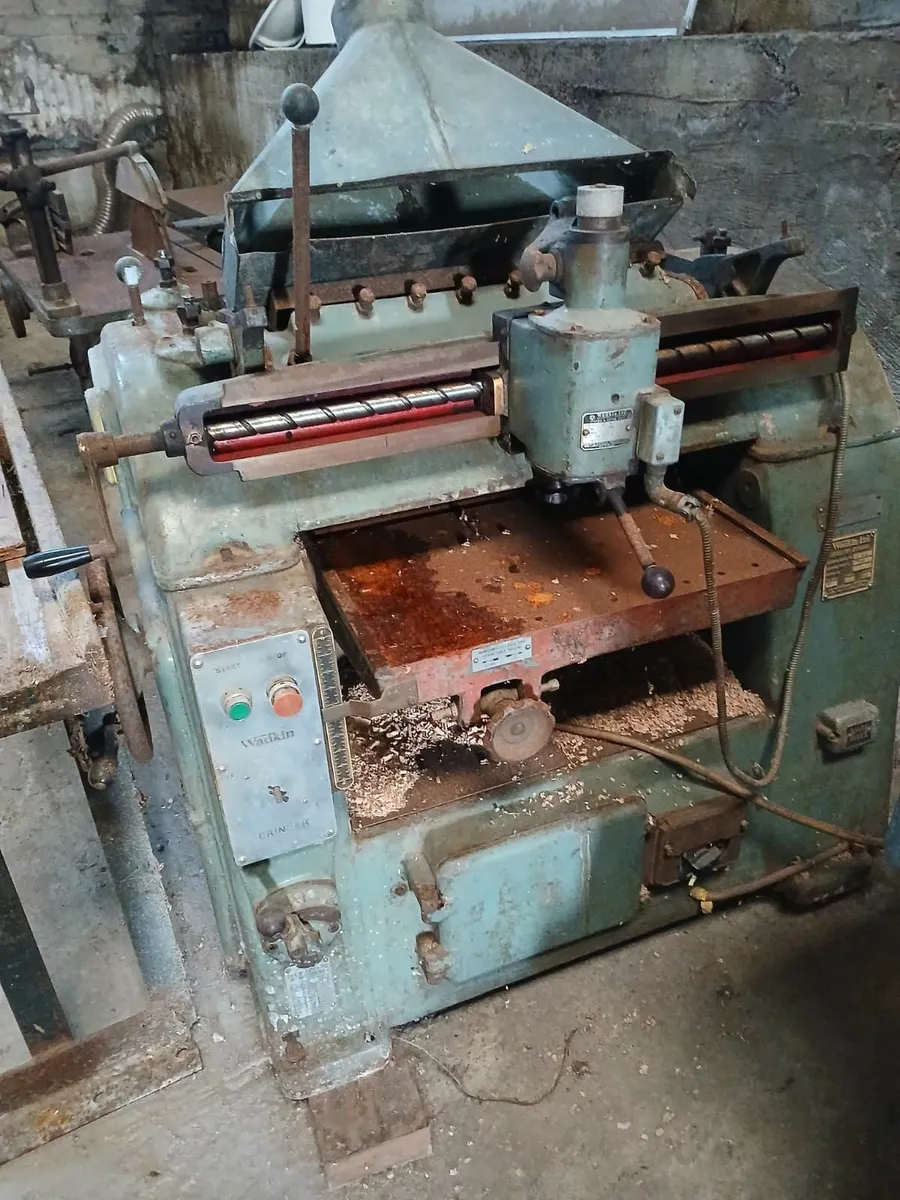 Working Carpentry Machinery - Image 2
