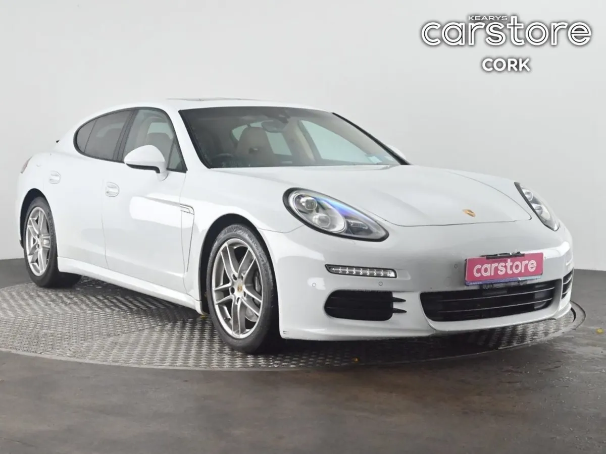 Porsche Panamera Panamera - Image 1