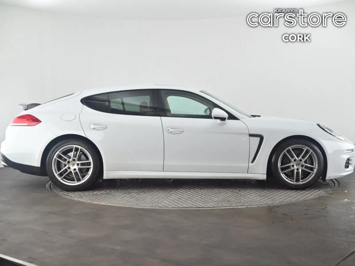 Porsche Panamera Panamera - Image 3