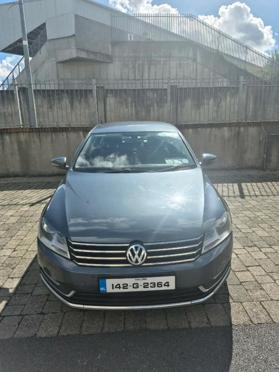 142 VW Passat 1.6 Diesel High Spec Bluemotion - Image 1